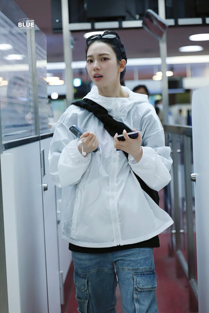 260424 Karina