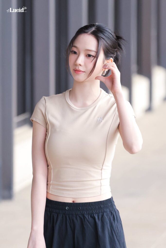 260423 Karina