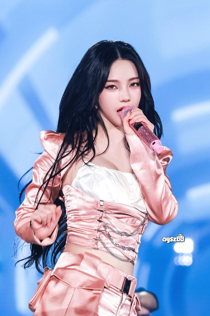 260411 Karina