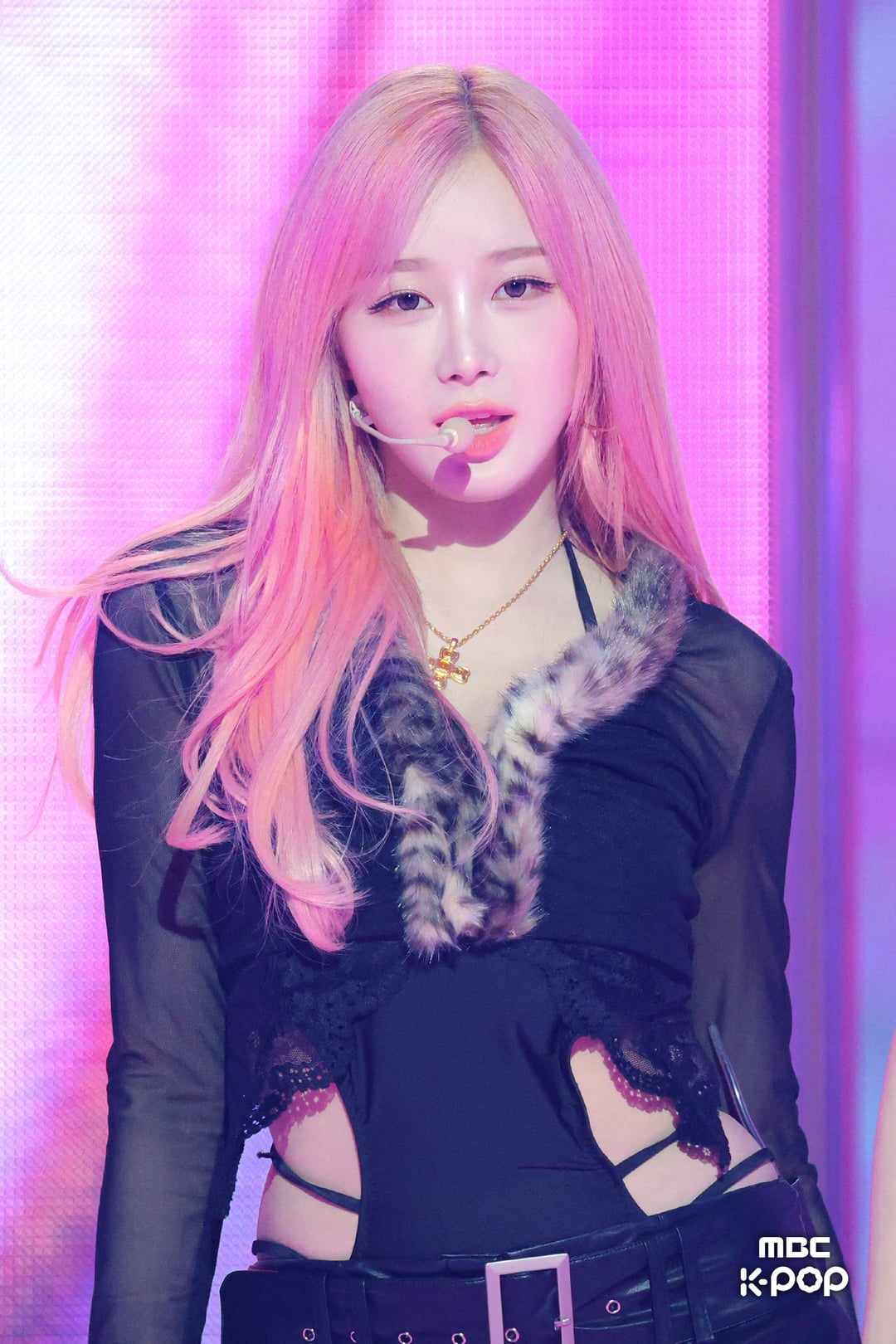 260401 Giselle - MBC April Fool's Day (250130 Gayo Daejejeon 'Toxic (Orig. Britney Spears)' Behind Pics)