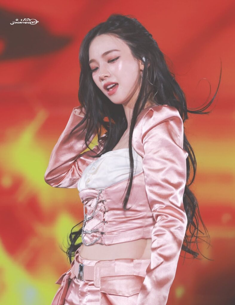 260411 Karina