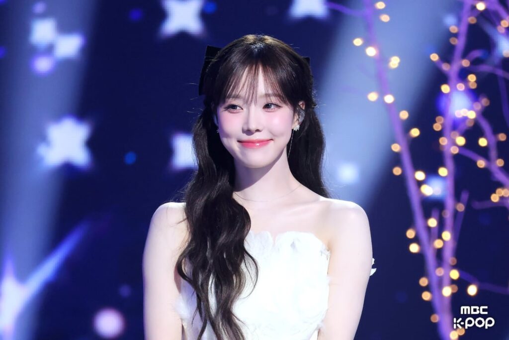 260401 Winter - MBC April Fool's Day (250130 Gayo Daejejeon 'Twenty-five, Tweny-one (Orig. Jaurim)' Behind Pics)