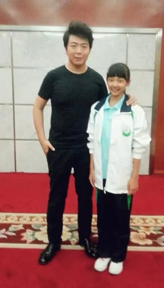 260429 Ningning Weibo Update with Pianist Lang Lang