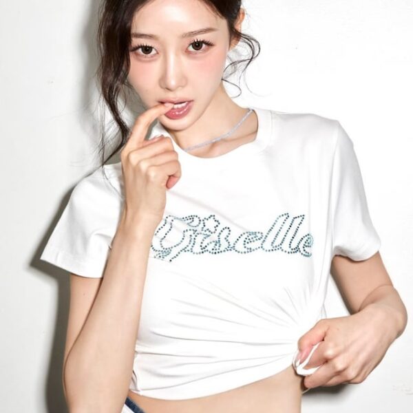 260418 Giselle's Wacky WiLLy collaboration T-shirt will be on sale on April 20th at 10 AM KST