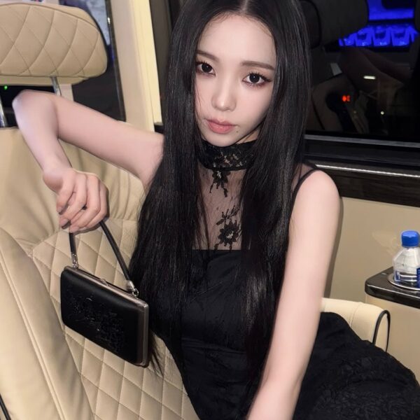 260506 aespa Instagram Update with Karina - after hours
