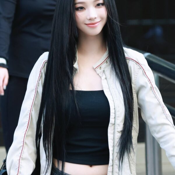 260515 Karina