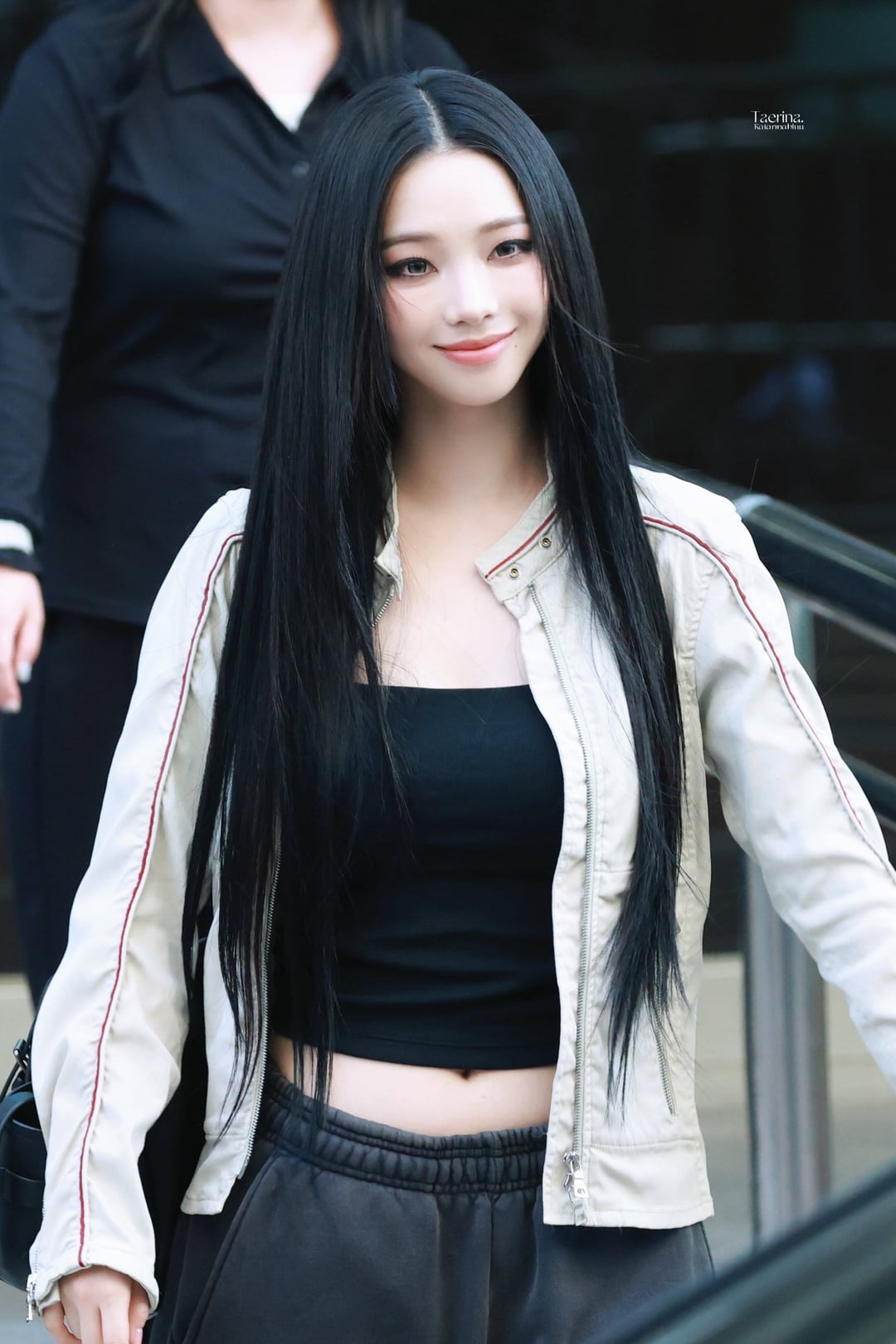 260515 Karina