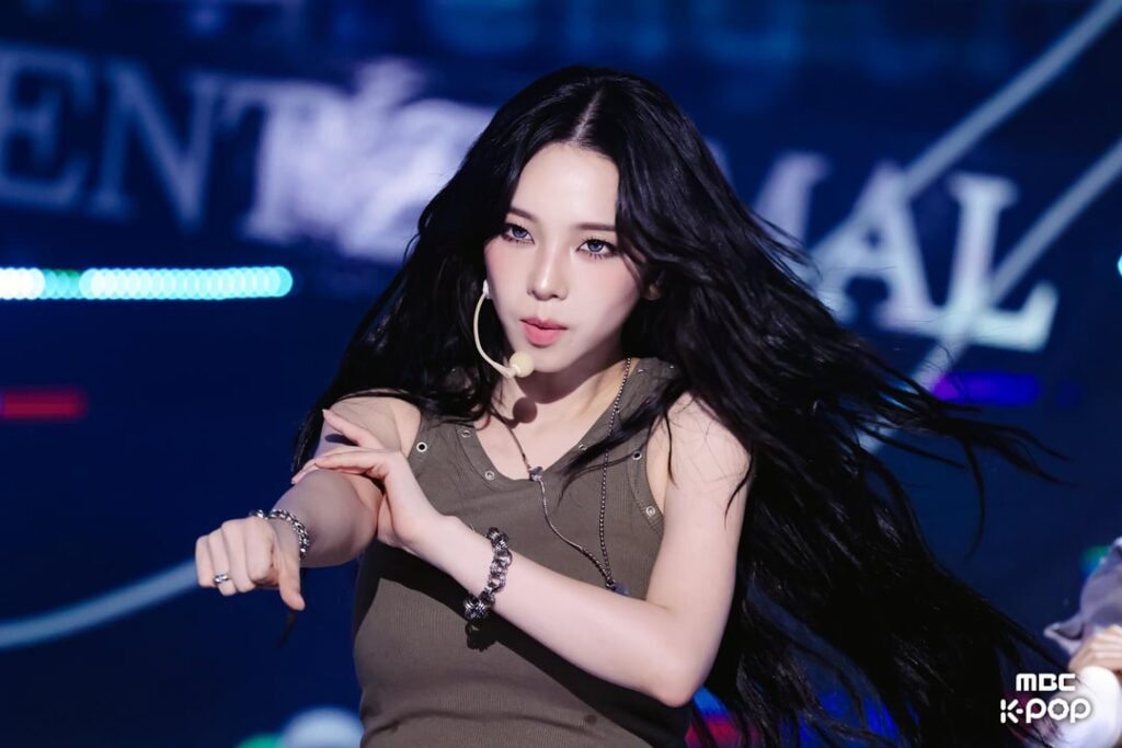 260521 aespa - WDA (Whole Different Animal)(feat. G-DRAGON) (260516 MBC Show! Music Core Stage Pics)