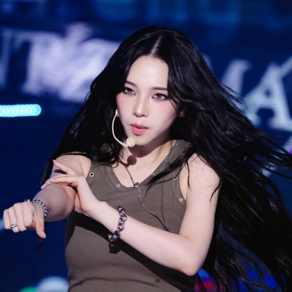 260521 aespa - WDA (Whole Different Animal)(feat. G-DRAGON) (260516 MBC Show! Music Core Stage Pics)