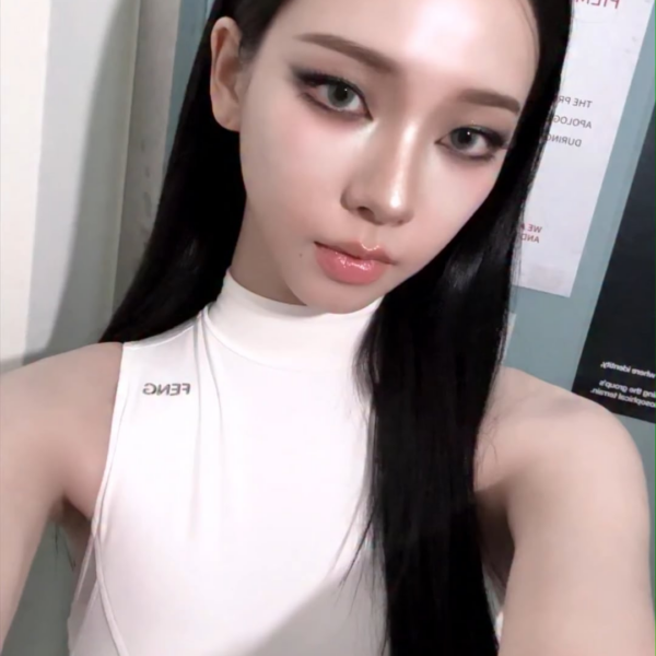 260501 aespa TikTok Update with Karina - nobody breaks ma heart
