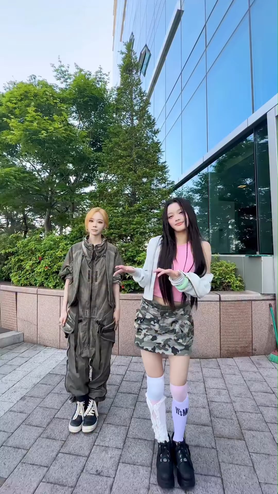 260517 ILLIT TikTok Update with Winter & IROHA - It’s @imwinter 🩵❄️☃️