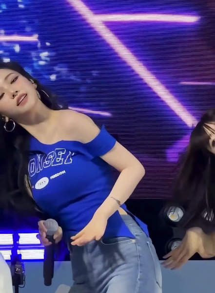 260523 Karina