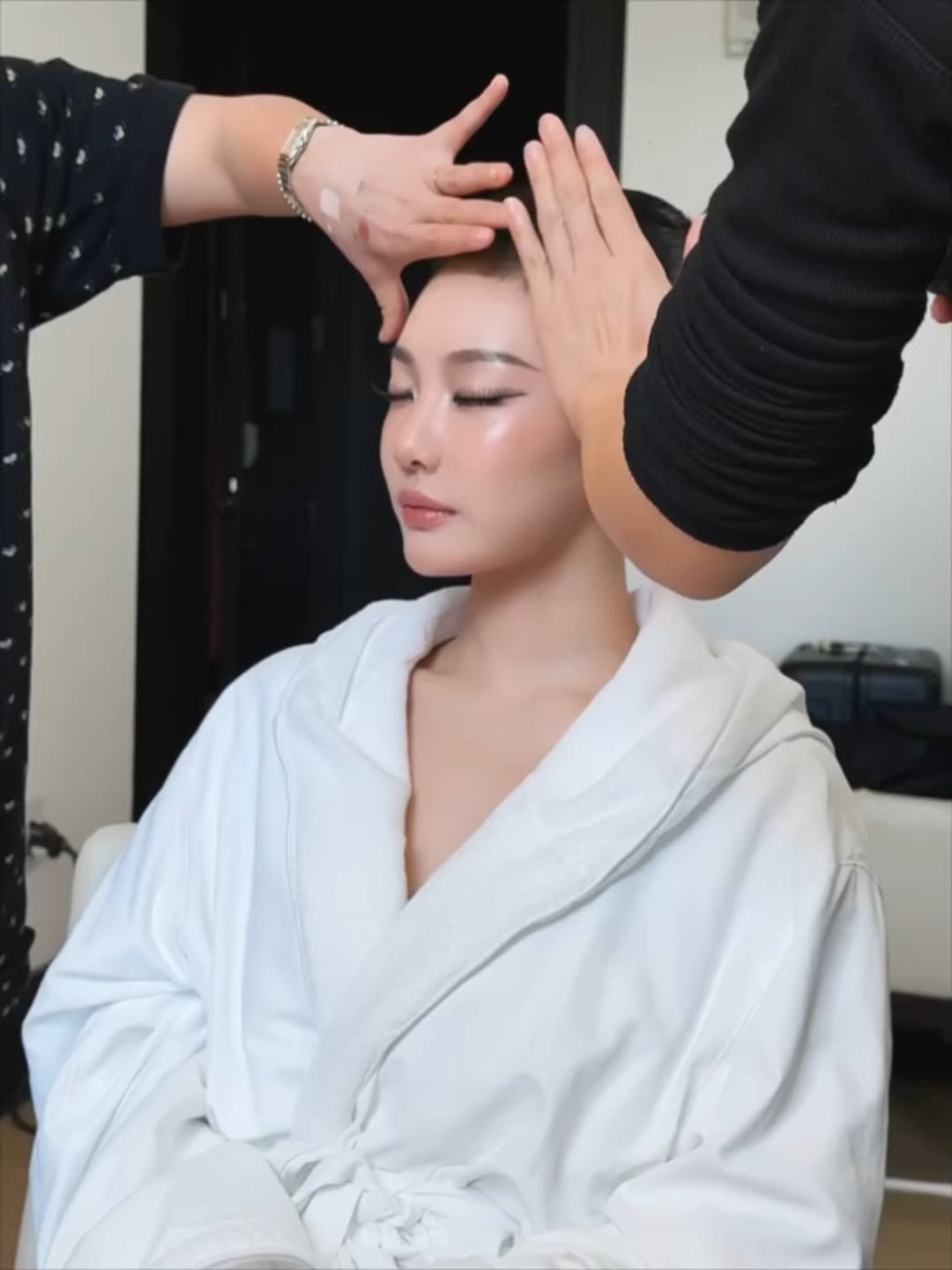 260505 aespa Instagram Update with Ningning - GRWM for the Met Gala : behind the scenes