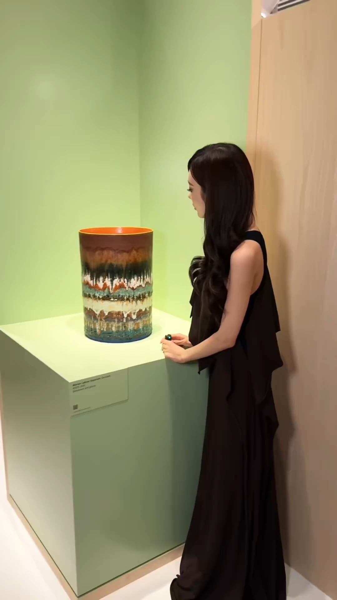 260513 LOEWE TikTok Update with Giselle - Who else’s WiFi stopped working? 🤗