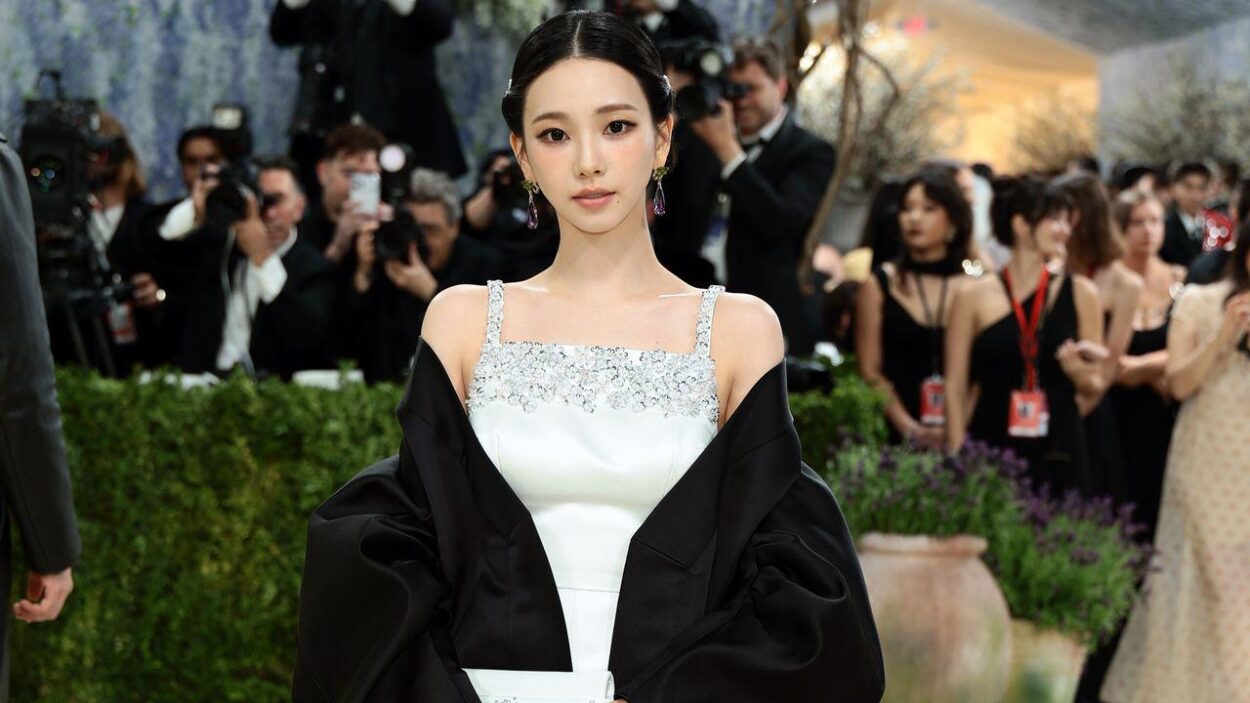 260505 VOGUE: Karina Just Wore a Traditional Hanbok-Inspired Prada Dress to the 2026 Met Gala