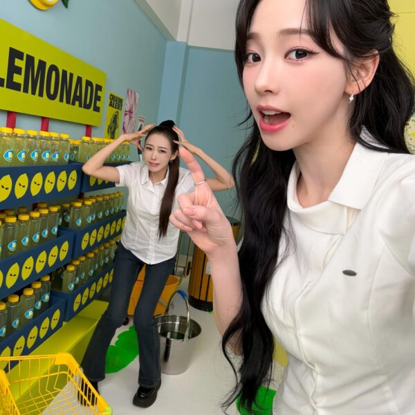 260527 aespa Twitter Update Giselle & Karina - We may be closed but the work doesnt stop