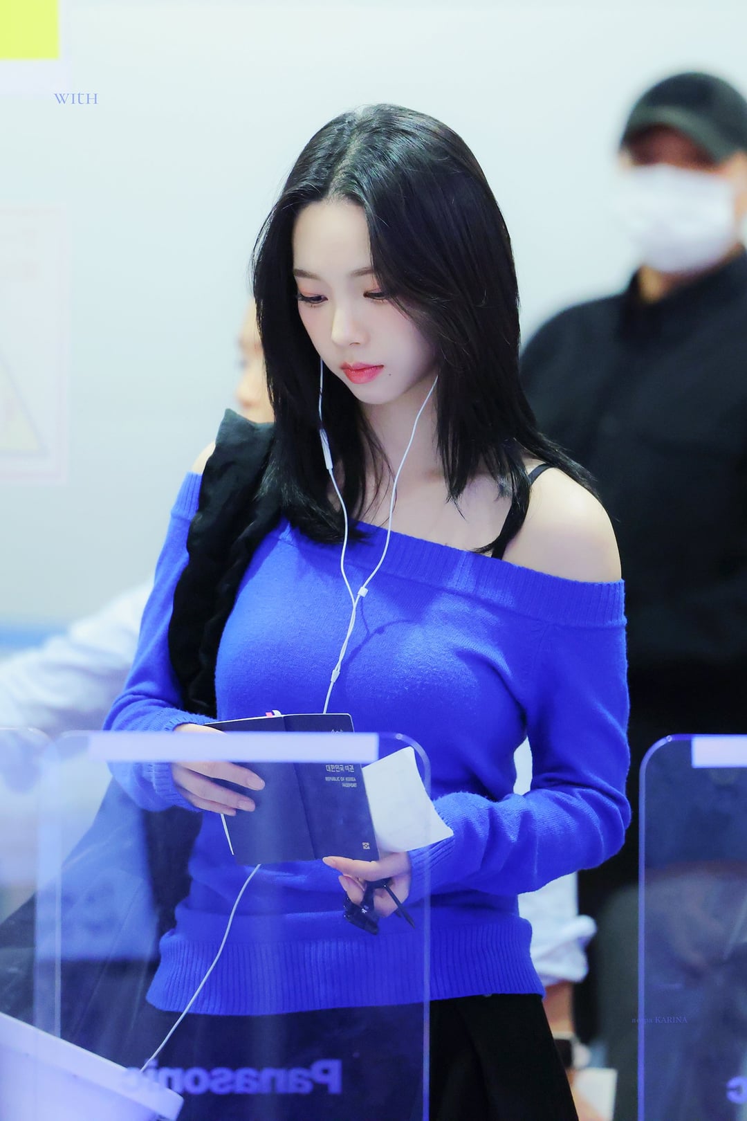 260427 Karina