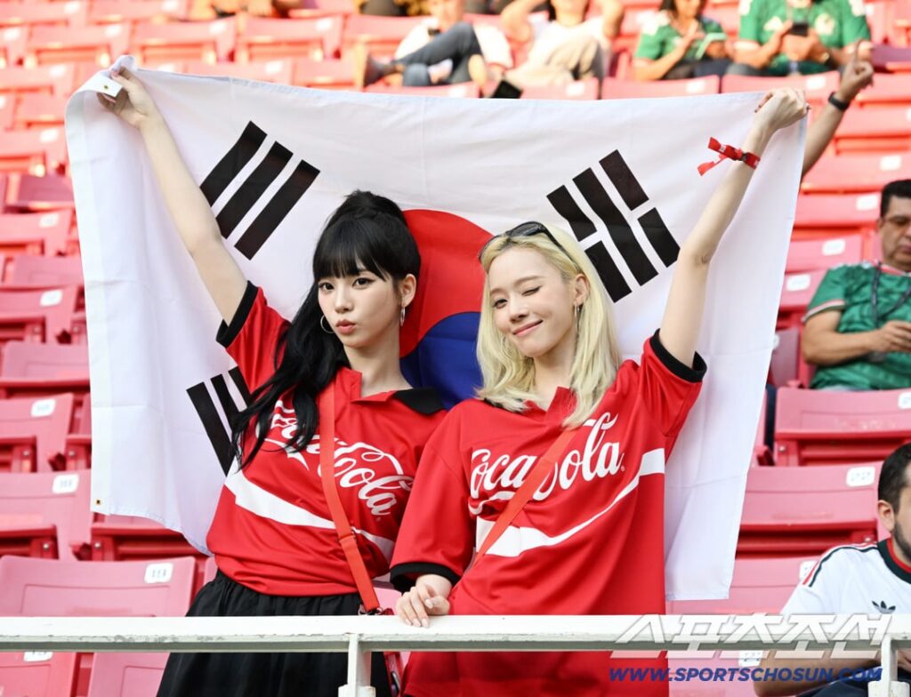 260612 Karina & Winter at the 2026 FIFA World Cup in Mexico (Press Photos #2)