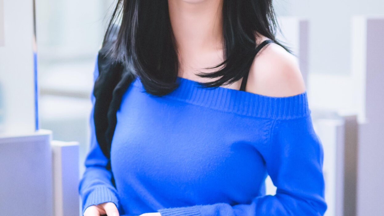 260427 Karina