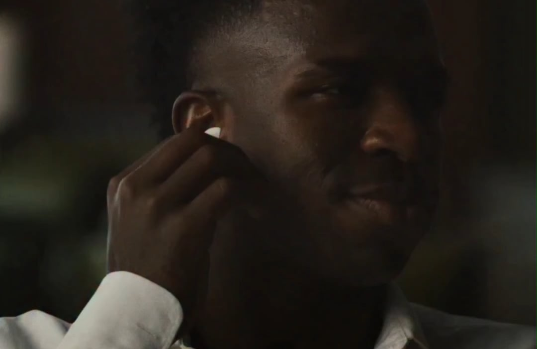 260612 aespa Instagram Reels Update with Vinícius Júnior - Bet @vinijr is listening to the LEMONADE remix by Marlon Hoffstadt in that AirPods ad 🍋