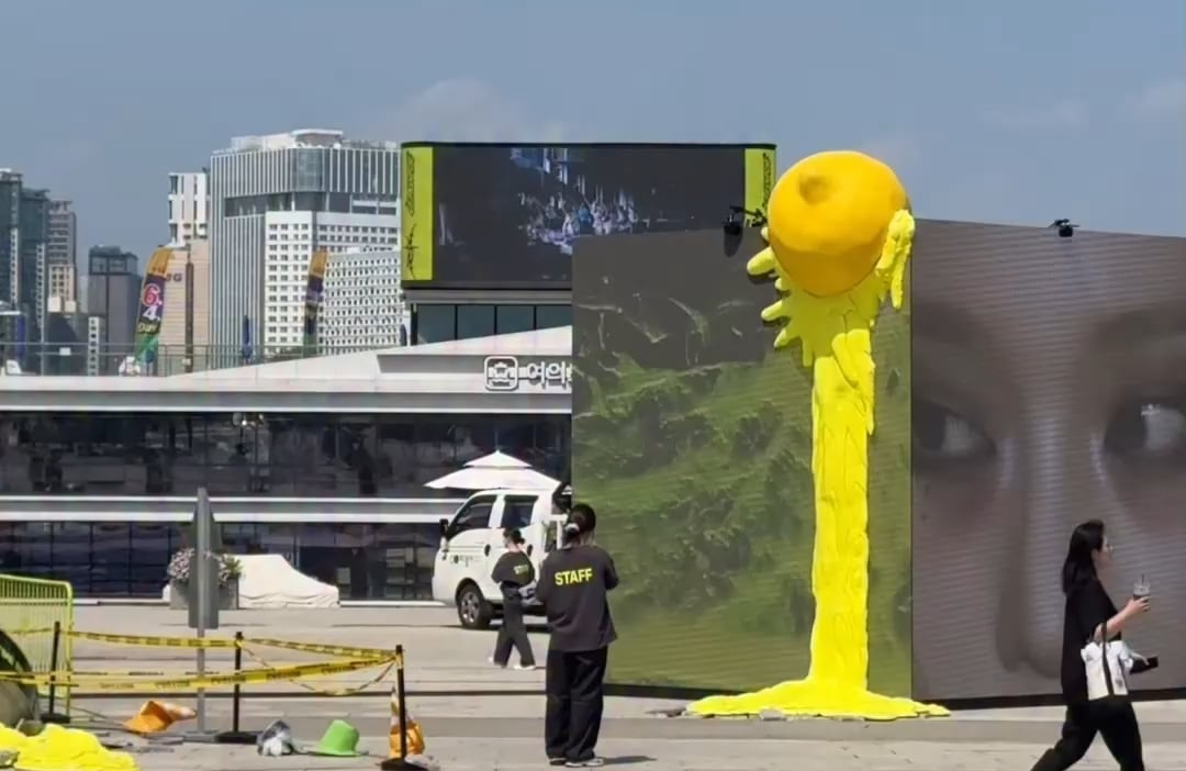 260529 aespa - The 2nd Album 'LEMONADE' Pop-Up at Yeouido Hangang Park & IFC Mall (via  Daily Fashion News & Golden Disc)
