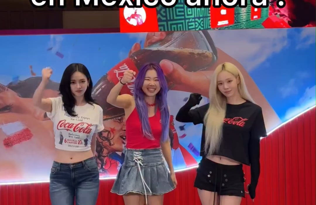 260613 Chingu Amiga TikTok Update with Karina & Winter - This is how we walk in Guadalajara with aespa 😂❤️