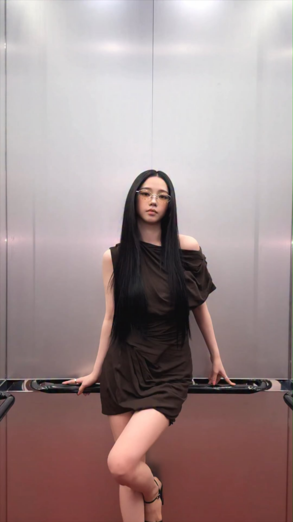 260605 aespa TikTok Update with Karina - @ GENTLE MONSTER Pop-Up