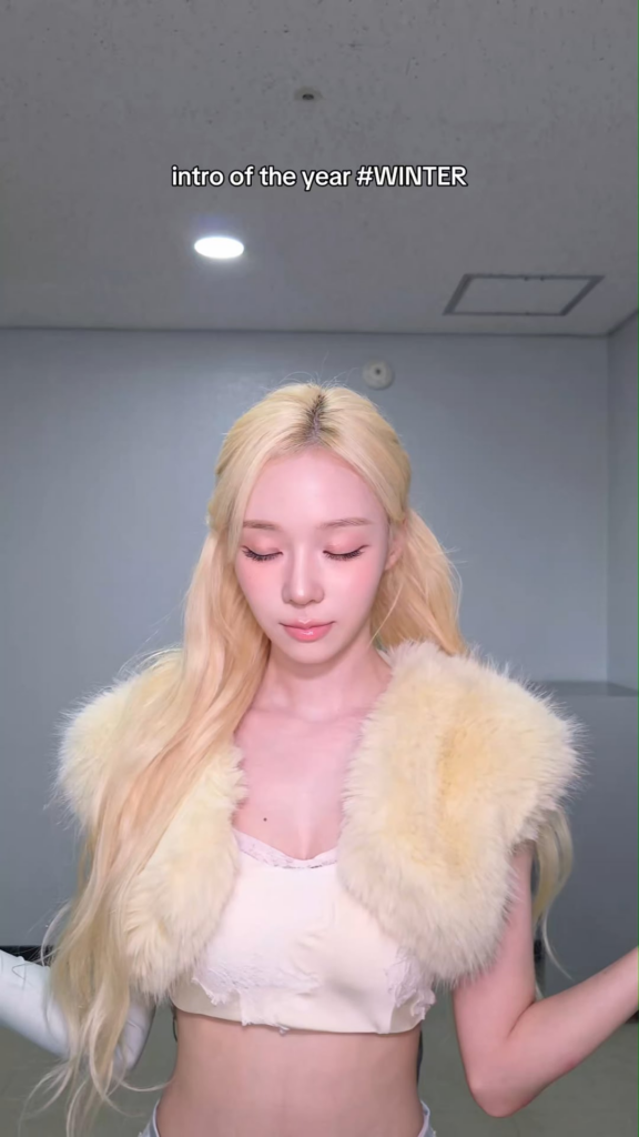 260601 LE SSERAFIM TikTok Update with Winter - intro of the year (w/ Huh Yunjin)