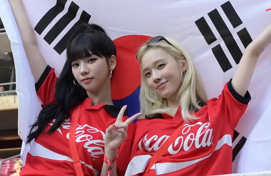 260616 OSEN NAVER TV Update with Karina & Winter @ 2026 FIFA World Cup in Mexico