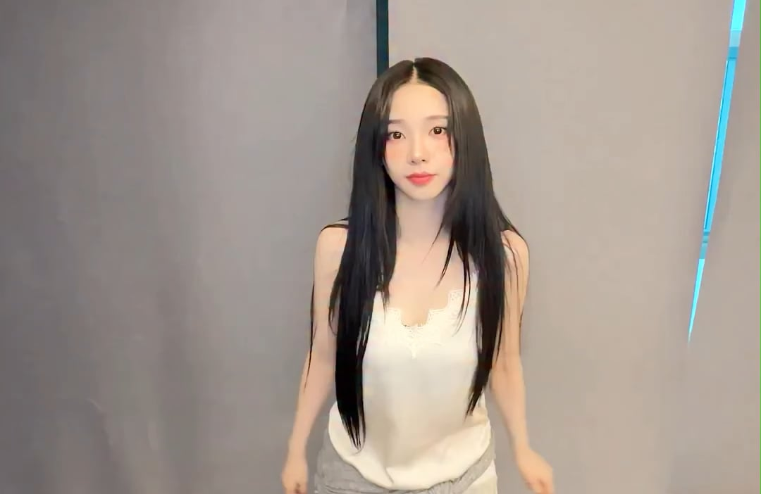 260602 aespa TikTok Update with Karina - lemondesu