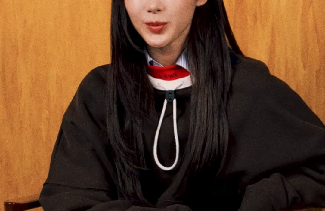 260603 LOEWE Twitter Update with Giselle - A lot can happen in 180 years.