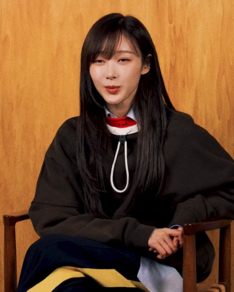 260603 LOEWE Twitter Update with Giselle - A lot can happen in 180 years.