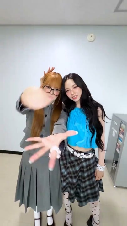 260531 aespa TikTok Update with Karina - LEMONADE w/ LE SSERAFIM Hong Eunchae