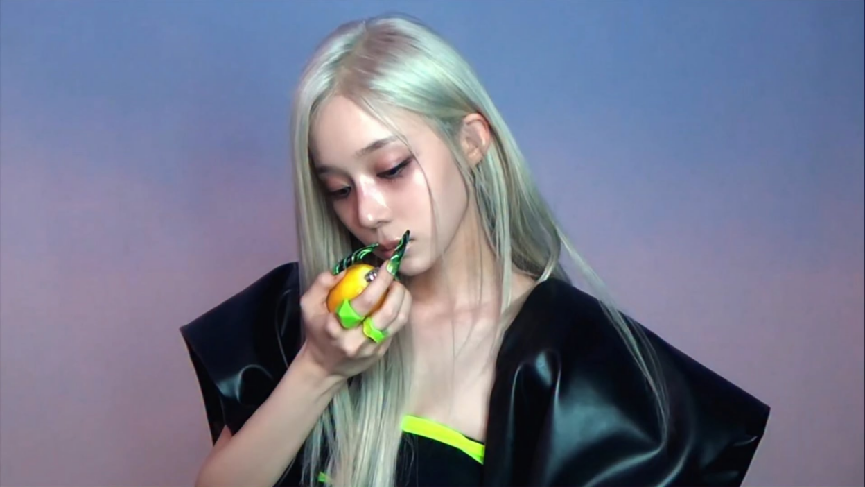 260528 aespa TikTok Update with Winter - Perfume🍋