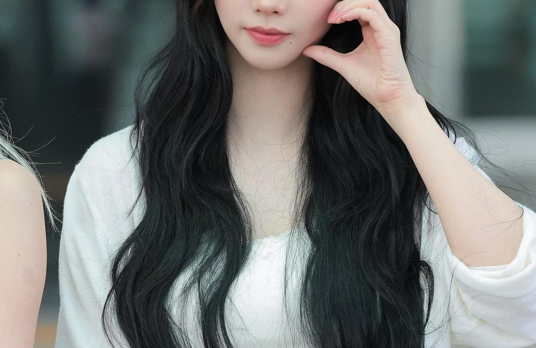 260610 Karina