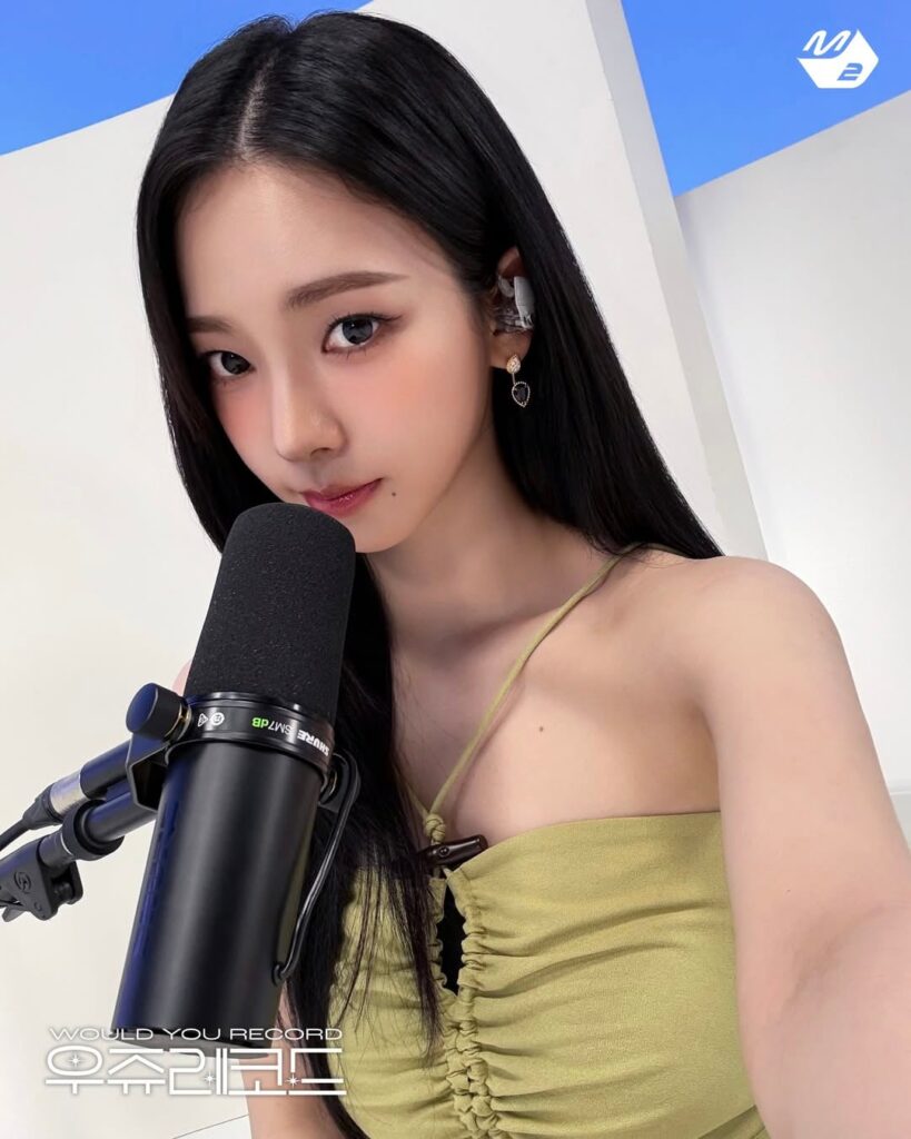 260607 M2 MPD Instagram Update with Karina & Younha - WOULD YOU RECORD Behind Pics