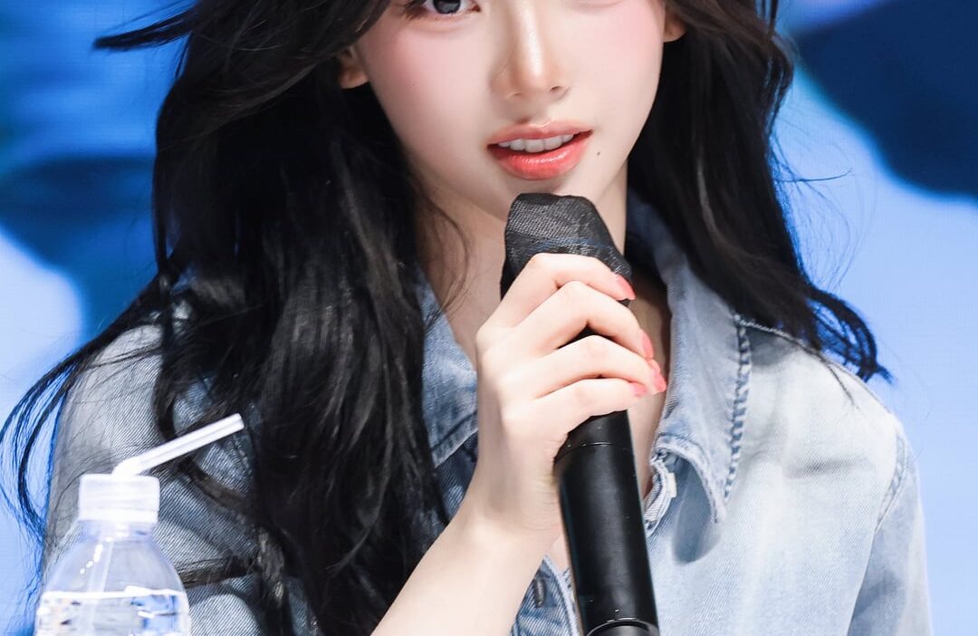 260704 Karina