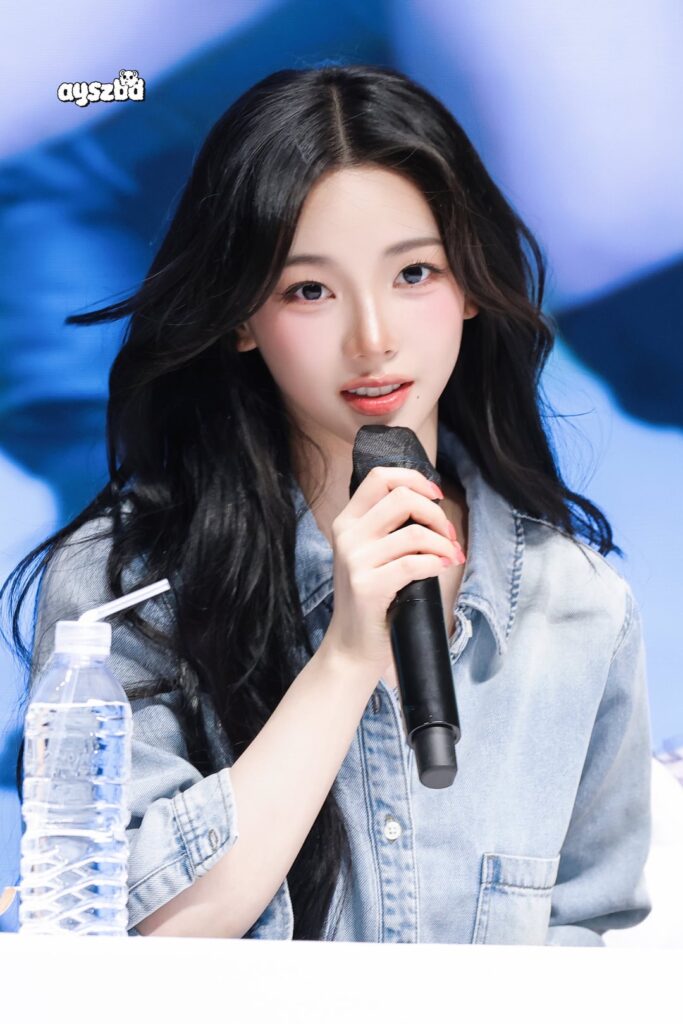 260704 Karina