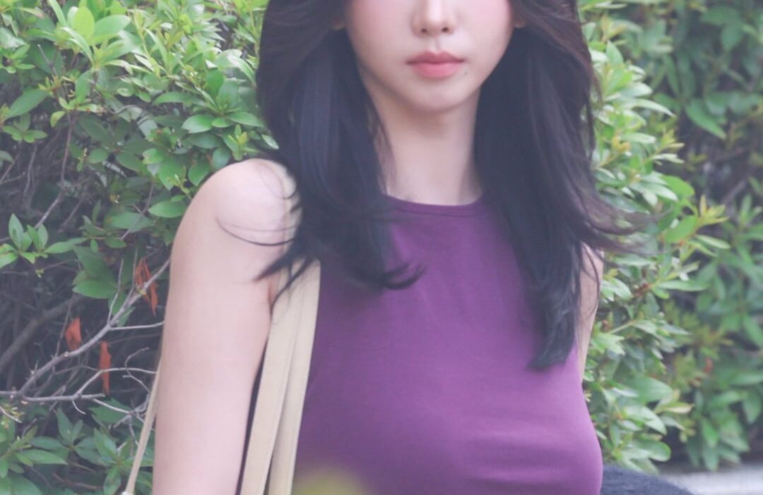 260704 Karina