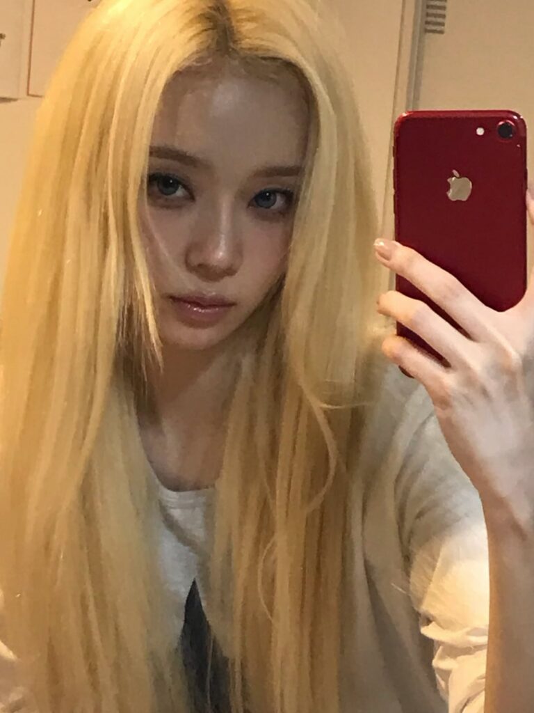 260721 Winter Instagram Update with Karina