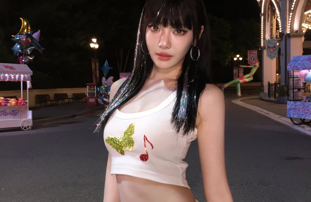 260725 aespa - KISS N TELL (Ningning MV Behind Pics #2)