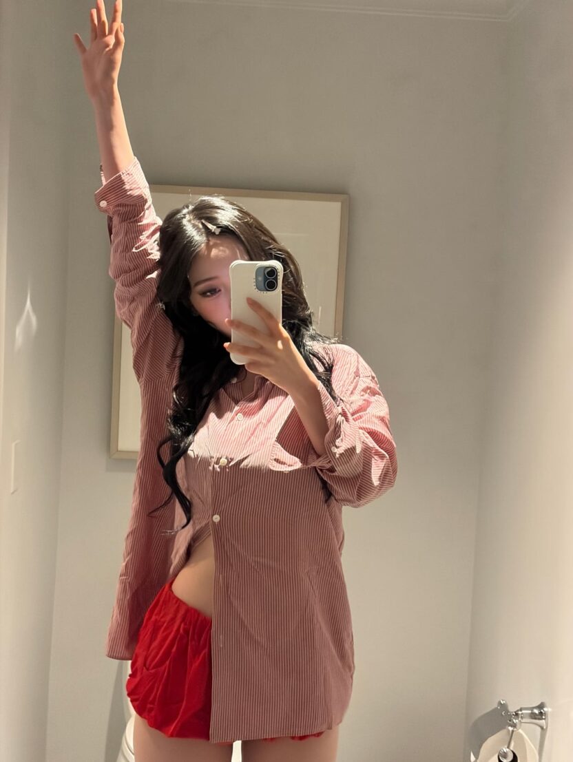 260803 Karina Instagram Update