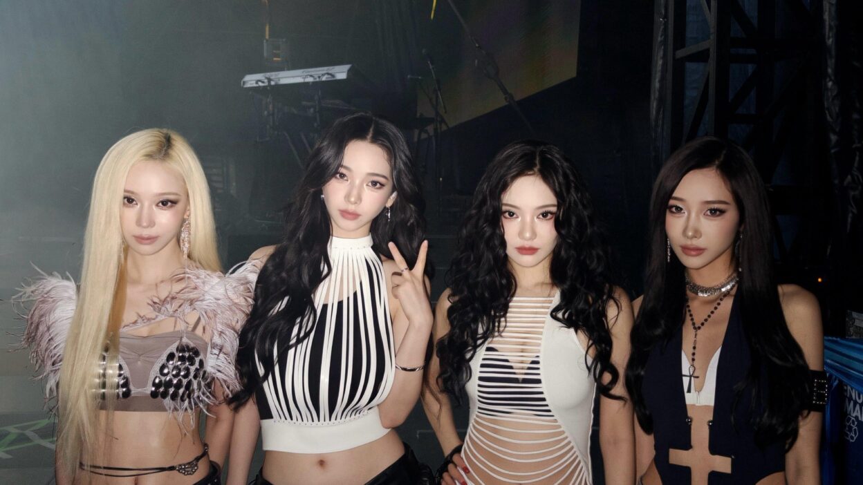 260803 aespa Twitter Update - Lollapalooza, you guys were truly epic!! ❤️‍🔥