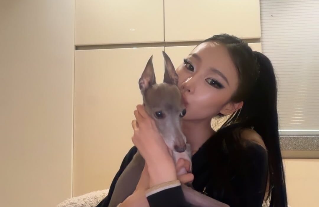260818 Giselle Instagram Update with Cooper