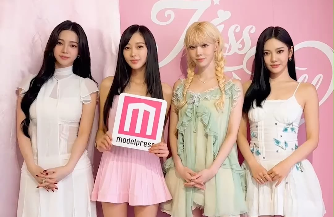 260804 model press TikTok Update - aespa are taking on the model press Signature Pose Challenge ✨ Keep an eye out for their cute poses!