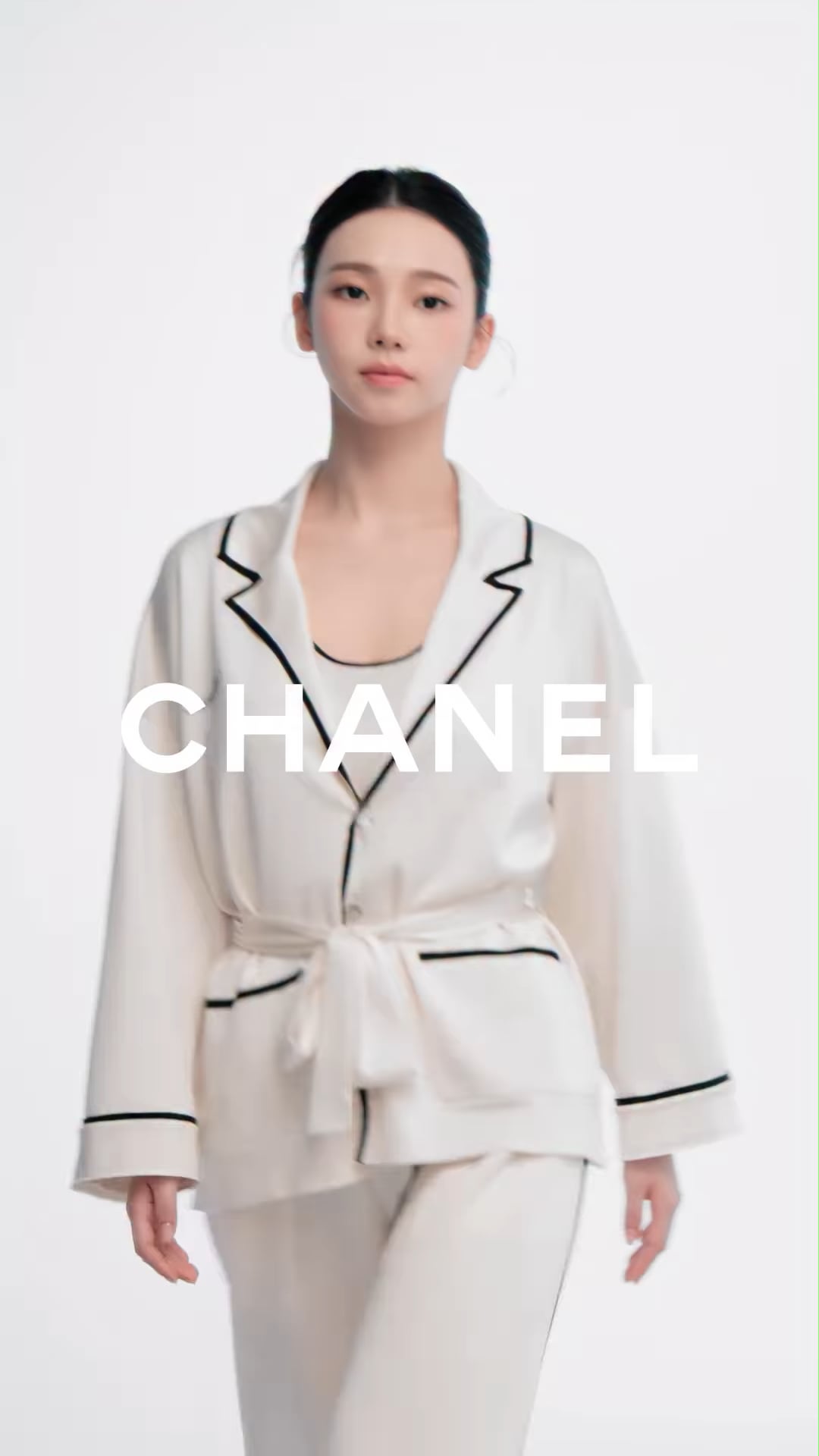 260811 Karina for CHANEL BEAUTY