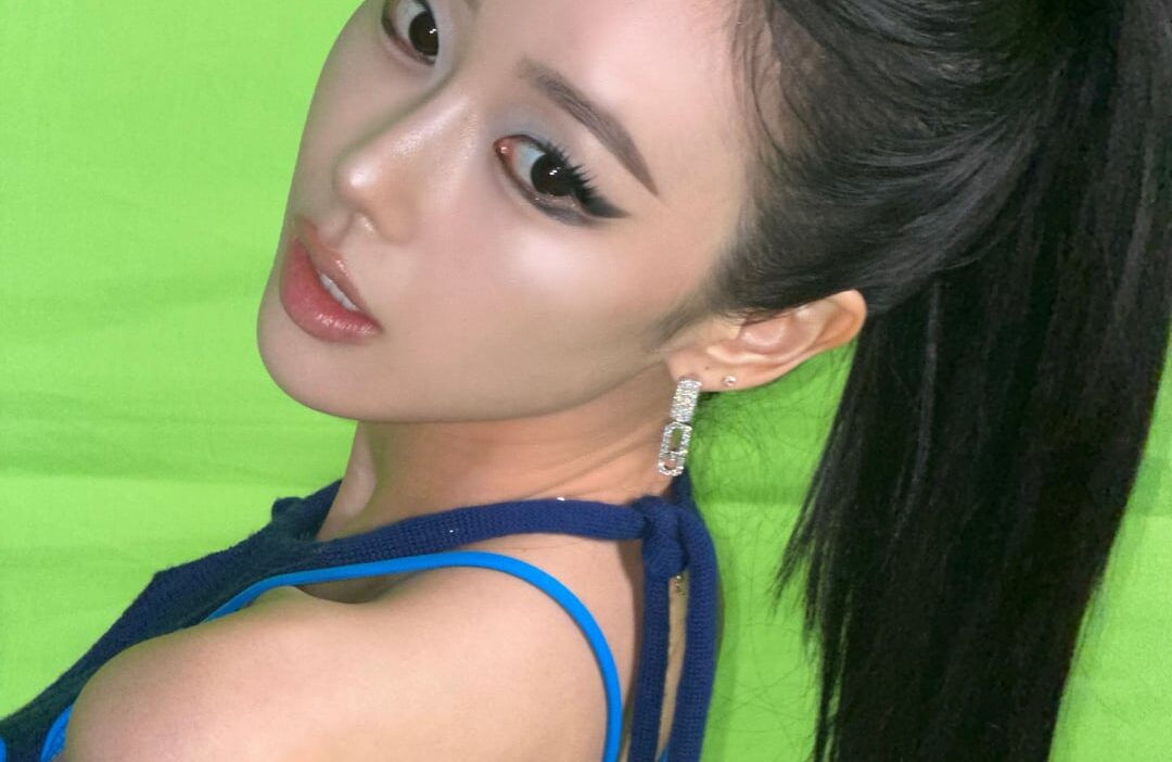 260805 Giselle Instagram Update with Ningning